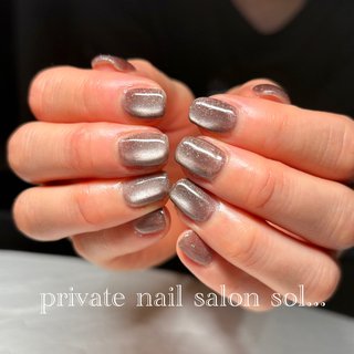 #マグネットネイル #ブラウンネイル #ワンカラーネイル #シンプルネイル #ショートネイル #スクエアオフ #プライベートネイルサロンsol #sol...hiromi #ネイルブック