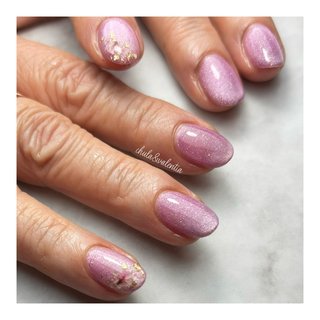 【🌸】 
@nail_candv 

#arkeytokyo の#ピールオフジェル で
5週間ぴったりでお戻り🥰

なので、今回のベースも
ピールオフジェルです😌

カラーは#torta の新色
#nightflash P002🩷
とても塗りやすいし
可愛いかったです😍

今回もありがとうございました🥰

#柏 #柏の葉 #柏ネイルサロン 
#江戸川台 
#流山 #流山おおたかの森 #流山ネイルサロン
#おおたかの森 #ネイルサロン
#マグネット #フラッシュ #フラッシュ #マグネット #chula&valentia🏝️Kaori #ネイルブック