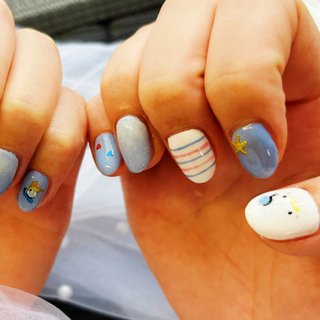 ドナルドダックネイルのネイルデザイン｜ネイルブック