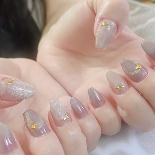 #マグネット# #オールシーズン #ハンド #フレンチ #変形フレンチ #マグネット #ロング #コフィン #シルバー #スモーキー #ジェルネイル #お客様 #nail_charmant #ネイルブック