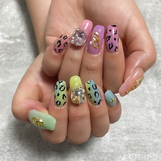 レオパードグラデーションドレープPコート グラデーション/レオパードのネイルデザイン｜ネイルブック