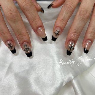 #フレンチネイル#クロムネイル#佐世保ネイルサロン #オールシーズン #海 #リゾート #ライブ #ハンド #ギャル #フレンチ #ロング #スクエア #ベージュ #ブラック #ジェルネイル #お客様 #Beauty Salon myu #ネイルブック