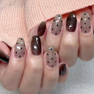 #シアーブラック#ドット #BINERU beauty #ネイルブック