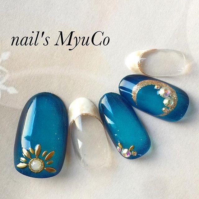 ハンド シースルー ミディアム ブルー ジェル Nail S Myuco 荒川区西尾久 Michie のネイル デザイン No ネイルブック