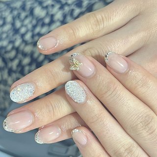 ☑︎ 𝙿𝙸𝚇𝙸𝙴× 𝚗𝚊𝚟𝚒💍🦋🫧 こちらのデザイン人気です！
キラキラ好きな方は是非♡
※ピクシーは数量限定です

大切な日のネイル、お任せくださり本当にありがとうございます☺️💓

◼️こだわりポイント
フォルム形成しています。土台をしっかりつくり、仕上がりにぷるぷるとした艶を出しています✨

こちらは𝙽𝙸𝙲𝙾 デザインでご予約下さい🍀

NICO
------------------
現在、ご新規様受付中です💓
お気軽にご連絡下さい😊
------------------

東京都中央区銀座４丁目１３−１１ 
松竹倶楽部ビル 9階

📍東銀座駅3番出口徒歩0分
📍銀座駅A7出口徒歩5分

✅［@701yidwe］
💅nailbook.jp/nail-salon/26948/
🕐10:00〜20:00
------------------

#ネイルサロンダナエ#ネイルサロン銀座 #東銀座ネイルサロン #大人ネイルデザイン #前撮りネイル #ブライダルネイルデザイン#ネイルサロン個室 
.
#ぷるぷるネイル #うる艶ネイル#韓国ネイルデザイン #ピクシーネイル #nailbook_fan#クリスタルピクシー #蝶々パーツ #手が綺麗に見えるネイル #オールシーズン #旅行 #ブライダル #ハンド #蝶々 #フレンチ #大人 #キラキラ #韓国 #ミディアム #オーバル #ベージュ #ピンク #シルバー #ジェルネイル #お客様 #Nail saron DANAE GINZA #ネイルブック