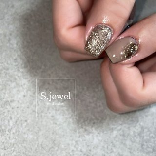 #ブラウン#ブラウンネイル#最新ネイル#最新#ニュアンス#ニュアンスネイル#5月#5月ネイル#ラメ#ラメネイル#大人#大人ネイル#アート#アートネイル#スクエア#スクエアネイル#アシメ#アシメネイル#ちゅるんネイル#ちゅるんネイル#奥行き感#奥行き#奥行ネイル#親指ネイル#親指可愛いネイル#親指可愛いネイルデザイン#天然石#天然石ネイル#天然石風ネイル#石ネイル#春#春ネイル#囲み#囲みネイル#春夏#春夏ネイル#アシンメトリー#アシンメトリーネイル #ラメ #ニュアンス #大人 #天然石 #S.JEWEL #ネイルブック