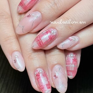 にじさんじ 五木左京 モチーフネイル！ 
おまかせでした！

当日から使える500円オフ割引券配布中⋆꙳𝜗𝜚꙳.*‬

💙･:* .🫧.: 💙 ･:* .🫧.: 💙･:* .🫧.: ･♡:

【1ヶ月の心のお守りになるようなネイルをご提供‪🫶🏻‎❤️‍🔥】

お客様もその先の方の縁を大切に。ネイルが目に入った皆様を幸せにできるネイルを✧︎*。

❤︎.*女性限定プライベートネイルサロン。(男性は紹介制)

❤︎.*お客様の9割がお任せデザイン！可愛い上品流行個性かっこいいを全て叶えます。
その場で即興デザイン、推しネイルや衣装モチーフがとても人気です！

❤︎.*月1回のネイルを楽しめるように、痛みの少ない施術を心がけております。
オフケアはマシンに恐怖心がある方のためわオフは手削り、プッシャーでのケアも選択可能です。マシンが怖い方はお知らせください。

❤︎.*店内ではお客様にゆっくり過ごせるように、Netflix Amazonプライムビデオ YouTube がご覧いただけます✧︎*。

お問い合わせお待ちしております❣️

❤︎.*営業時間／12:00~21:00(相談可能)
❤︎.*定休日／月曜・不定休

💙･:* .🫧.: 💙 ･:* .🫧.: 💙･:* .🫧.: ･♡:

#ジェルネイル #ネイルデザイン #池袋ネイル #池袋ネイルサロン #nail #nailsdesign #nailbook_fan #美爪 #美甲 #春ネイル2025 #春ネイル #春ネイルデザイン #モチーフネイル #概念ネイル #ネイルチップ #ネイルチップオーダー #春 #春夏ネイル #夏ネイル #夏ネイルデザイン #夏デザイン #にじさんじ #にじさんじネイル #チェックネイル #チェック柄ネイル #インクネイル #ニュアンスネイル #春 #夏 #オールシーズン #ハンド #ミディアム #オーバル #ピンク #ジェルネイル #お客様 #ネイルサロン縁・佐藤ひなた #ネイルブック