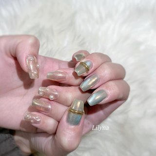 Flash × magnet × aurora✨ 
#フラッシュネイル #マグネットネイル #オーロラネイル #ちぐはぐネイル #ニュアンスネイル #春 #オールシーズン #パーティー #女子会 #ハンド #フラッシュ #ニュアンス #マグネット #オーロラ #個性派 #ミディアム #スクエア #ゴールド #メタリック #スモーキー #ジェルネイル #お客様 #nailsalon Lilyna #ネイルブック