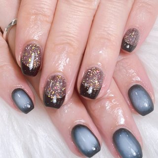 #ぼかしネイル #ぼかしアート #フラッシュ #フラッシュネイル #フレンチ #フレンチネイル #ブラックフレンチ #ブラック #ブラックネイル #ハンド #ギャル #フラッシュ #フレンチ #キラキラ #個性派 #ショート #スクエアオフ #ホワイト #グレージュ #ブラック #ジェルネイル #Ayumi Aikawa #ネイルブック