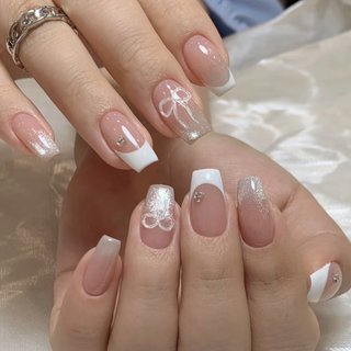 #ワンホンネイル #韓国風ネイル
#ジェールネイル
#ちゅろんネイル
#アートネイル
#シンプルネイル
#フレンチネイル
#リボン #手が綺麗に見えるネイル #オールシーズン #バレンタイン #女子会 #ハンド #シンプル #フレンチ #リボン #大人 #韓国 #ミディアム #スクエア #ホワイト #クリア #シルバー #ジェルネイル #お客様 #by moon salon #ネイルブック
