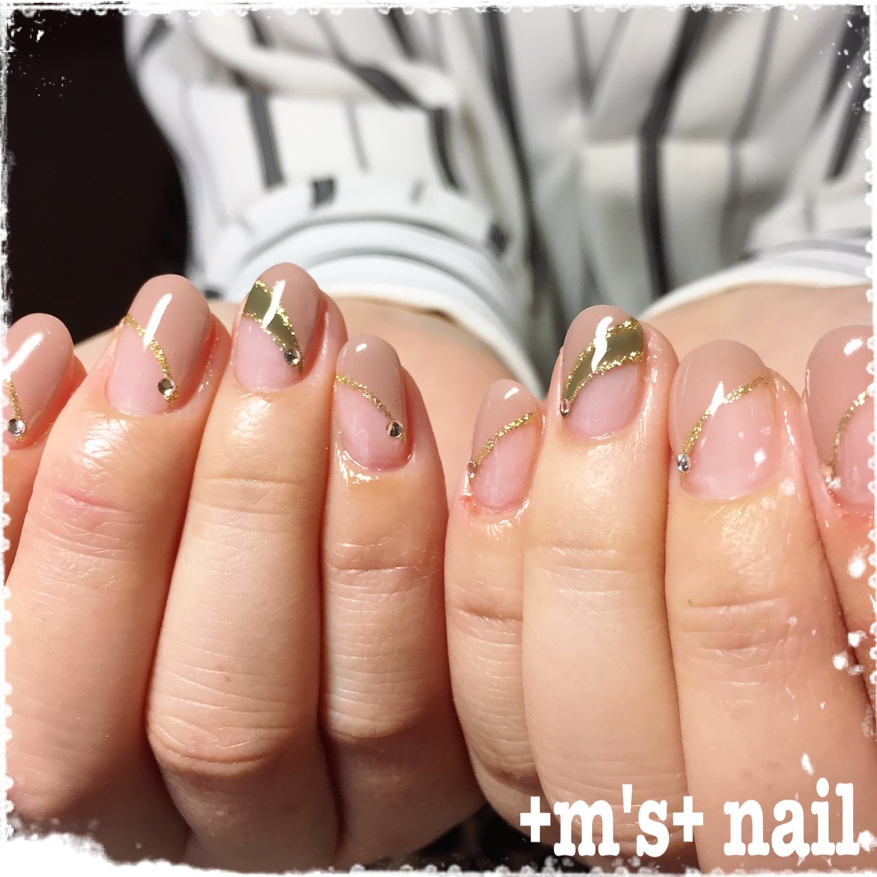 ハンド フレンチ 変形フレンチ ベージュ グリーン M S Nailのネイルデザイン No ネイルブック