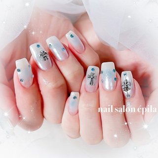 【オーダー】ネイルチップ　ネイピー　手書きリボン　ミラー　韓国ワンホン　キラキラ オーダー】ネイルチップネイピー手書きリボンミラー韓国ワンホン