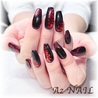 ブラックベースに レッドのフラッシュマグネット
ハートホロアートをプラス


#ブラックネイル #フラッシュネイル
#マグネットネイル #フラッシュマグネットネイル
#ハートネイル #ハートホロネイル #手が綺麗に見えるネイル #バレンタイン #ライブ #推し活 #ハンド #フラッシュ #ホログラム #ハート #マグネット #大人 #ミディアム #コフィン #レッド #ブラック #ジェルネイル #お客様 #Az NAIL ゆき＊ #ネイルブック