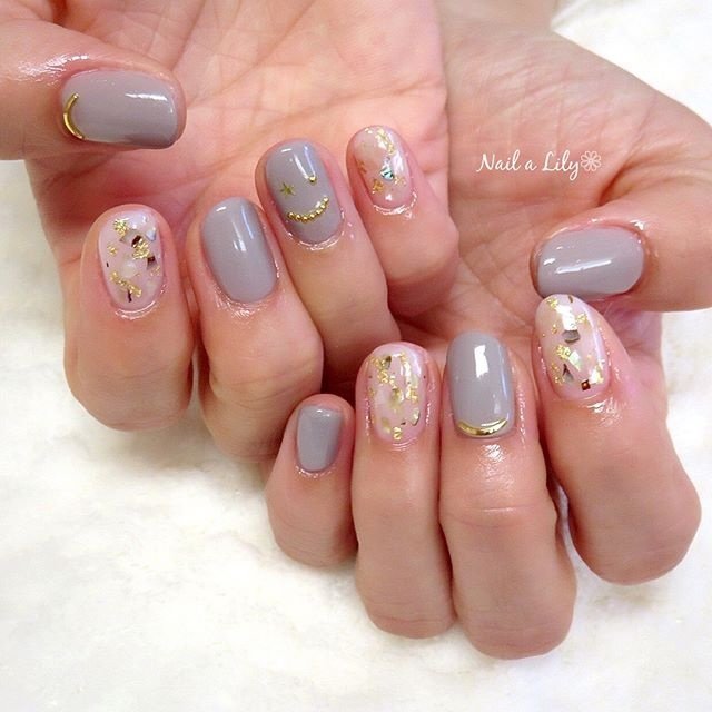 秋 冬 シェル グレー Nailalily ネイルアリリー Akiのネイルデザイン No 2659758 ネイルブック