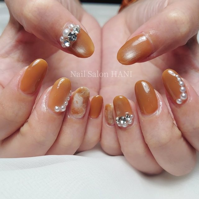 ネイルカラー 中古 キャメル キャメルマグネット♪ | 広島の美容室「ウィスタリア フィールド