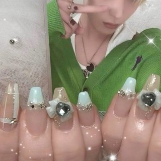 パステルカラーのフレンチネイル♪きれいめかわいい印象に♪ 
#フレンチネイル #パステルカラー #手が綺麗に見えるネイル #オールシーズン #デート #女子会 #ハンド #グラデーション #ラメ #ちゅるん #ぷっくり #ワンホン #ミディアム #スクエア #ホワイト #パステル #ジェルネイル #お客様 #bg_nail #ネイルブック