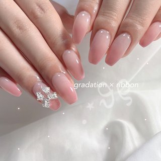 ピンク#グラデーション 🎀💕 

#グラデーションネイル #ピンクグラデ
#ピンク #ピンクネイル #バーチャルフレンチ 
#リボン #リボンネイル #キラキラネイル
#シンプルネイル #オフィスネイル #Pupila #ネイルブック