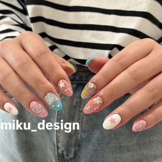 このデザインはmikuを指名して下さい🙇‍♀️ 
#ネイル#ネイルサロン#ネイルブック#ハンド #ネオンカラー #ブラック #オールシーズン #グリーン #お客様 #ミディアム #マグネット #ジェルネイル #シルバー #ピンク #春 #ゴールド #レッド #ブルー #カラフル #ネイルチップ #ホワイト #マグネットネイル #ネイルアート #ミラー #天然石 #ニュアンスネイル #オレンジ #ニュアンス #ボルドー #ミラーネイル #ネイルデザイン #ネイリスト #ネイビー #アートネイル #ネイル好きな人と繋がりたい #ジェルネイルデザイン #グレージュ #名古屋ネイル #スクエア #個性的ネイル #個性派 #ビビッド #ベージュ #パープル #冬 #秋 #パステル #オーバル #イエロー #スモーキー #モノトーン #グレー #アート #オールシーズン #ハンド #キラキラ #ミディアム #オーバル #カラフル #ジェルネイル #お客様 #NAIL NEOUV #ネイルブック