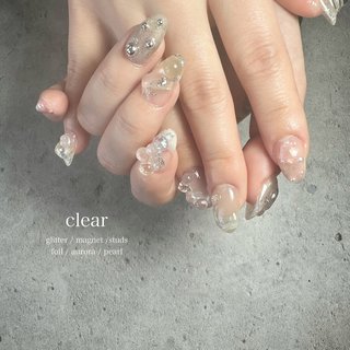 グレージュニュアンスネイル ラメ シルバーミラー 夏 クリアフラワー ぷっくり くすみブラウングレージュクリアフラワーニュアンスネイル