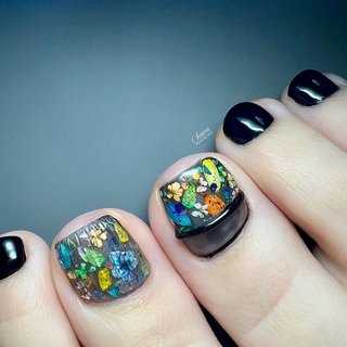 Dried flower×Black👣 
#フットネイル #ショートネイル #ブラックネイル #押し花ネイル #フラワーネイル #ニュアンスネイル #透け感ネイル #ぷっくりネイル #リングネイル #夏ネイル #ブラック #ワンカラー #手が綺麗に見えるネイル #夏 #オールシーズン #フット #フラワー #ニュアンス #押し花 #大人 #ぷっくり #ショート #スクエアオフ #ブラック #モノトーン #カラフル #ジェルネイル #セルフネイル #Sawa38 #ネイルブック