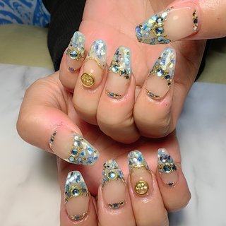 #シェルフレンチ #アートし放題 
#ブルーネイル 
#お持込デザインアレンジ 
#梅雨ネイル 
#夏ネイル 
#所沢ネイルサロン 
#パラジェル #春 #夏 #海 #リゾート #ハンド #ビジュー #シェル #大人 #キラキラ #個性派 #クリア #ベージュ #水色 #ジェルネイル #お客様 #REVE #ネイルブック