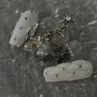ネイルモデル様募集中💅🫧キルティングネイル 【長さ出し10本アートやり放題ネイル】
✨✨持ち込みデザイン対応可能✨✨
6月限定価格¥4,400- （他店オフ込み）
***
寝屋川市ネイルサロン Vante
京阪寝屋川市駅より徒歩5分
@vante_aimi フォローお願いします❥
空き状況やNEWデザインを投稿します!!
#ネイルモデル募集 #大阪ネイルサロン #寝屋川市ネイルサロン #キルティング #ストーン #韓国 #夏 #オールシーズン #海 #パーティー #ハンド #ギャル #キルティング #大人 #ちゅるん #韓国 #ロング #スクエア #ホワイト #シルバー #メタリック #ジェルネイル #ネイルチップ #vante_aimi #ネイルブック