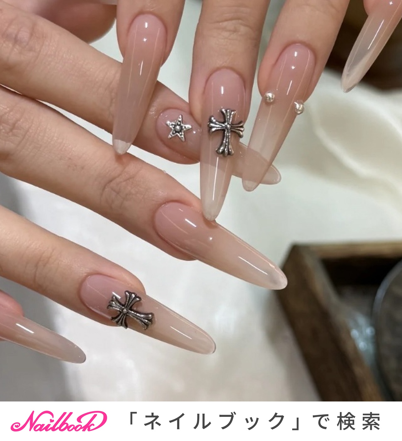 Venus Nail新宿駅西5分のネイルデザイン[No.9471100]｜ネイルブック