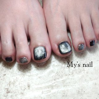 #山口市ネイルサロン#ネイルサロン#ネイルデザイン#マイズネイル#My'snail#お客様ネイル#持ち込みデザイン#個人ネイルサロン#フットネイル#ブラックネイル#マグネットネイル#ラメネイル#シンプルネイル#大人ネイル #夏 #オールシーズン #フット #シンプル #ラメ #ワンカラー #マグネット #ショート #スクエアオフ #ブラック #シルバー #ジェルネイル #お客様 #mysnail #ネイルブック