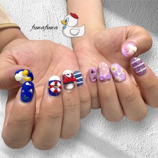 ドナルドダックのネイルデザイン｜ネイルブック