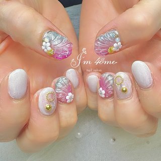 たまごっちネイルパーツの通販 by hitomi♡sweet♡nail｜ラクマ
