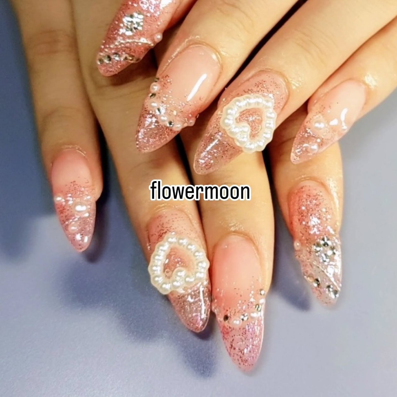 ハンド/ラメ/パール/チェーン/個性派 - flowermoon_eimiのネイル