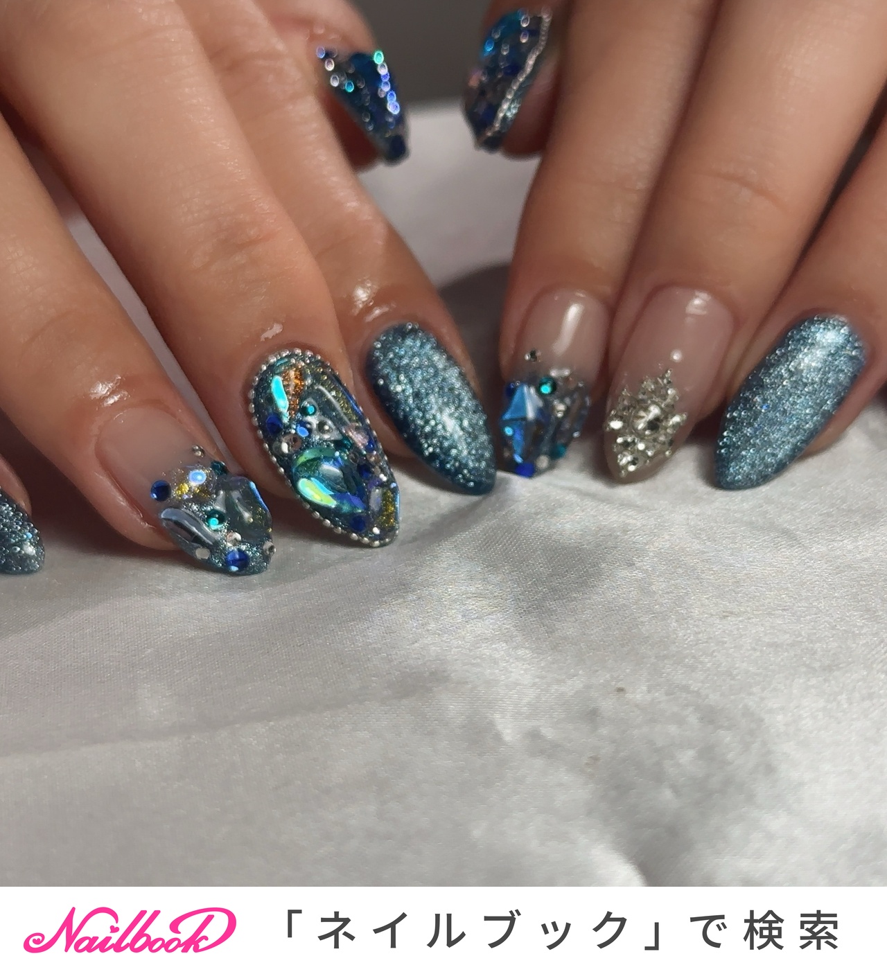 キルティング　ブルーネイル　青ネイル　ビジュー　シンプルネイル　韓国ネイル キルティング ブルーネイル 青ネイル ビジュー シンプルネイル