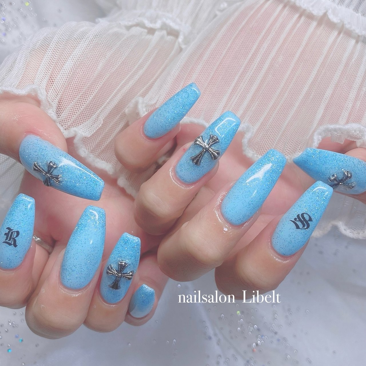 夏/ギャル/フラッシュ/キラキラ/水色 - satomiのネイルデザイン[No