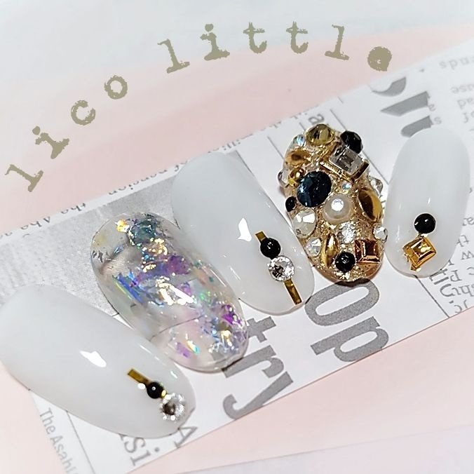 冬 成人式 クリスマス オフィス ハンド Iico Little 札幌駅前のネイルデザイン No ネイルブック