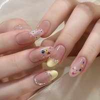 #韓国風ネイル #ワンホンネイル
#可愛いネイル
#ジェールネイル
#クリアネイル
#押し花ネイル
#ちゅるんネイル
#夏ネイル
#シンプルネイル #夏 #バレンタイン #ブライダル #デート #ハンド #フレンチ #押し花 #大人 #ちゅるん #韓国 #ミディアム #オーバル #ベージュ #イエロー #シルバー #ジェルネイル #お客様 #by moon salon #ネイルブック
