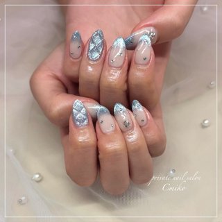 #マグネットグラデーション #マグネットグラデーションネイル 
☽.*˚ニュアンス華やかデザイン🩵𓂃𓈒𓏸

ㅤ



✼••┈┈┈┈••✼••┈┈┈┈••✼
ㅤ

⭐︎船橋駅より徒歩3分⭐︎
千葉県船橋市本町6-2-10-508

⭐︎不定休・10:00〜21:00まで営業⭐︎
ㅤ

ご予約はネイルブックよりお待ちいたしております🫧

ㅤ

ㅤ　　📸　@nailcmiko 

ㅤ


✼••┈┈┈┈••✼••┈┈┈┈••✼

ㅤ
#千葉ネイルサロン #船橋ネイルサロン #船橋ネイル #ハンド #ハンドネイル #夏 #夏ネイル #夏ネイル2025 #2025夏ネイル保存版 #船橋 #nailbookプリアンファサポーター #大人可愛い #マグネットネイル #マグネットネイルデザイン #マグネット #キルティング #キルティングネイル #ブルーネイル #ブルー #水色 #水色ネイル #ワンホン #ワンホンネイル #ワンホンネイルデザイン #韓国ネイル #夏 #旅行 #七夕 #海 #ハンド #グラデーション #マグネット #キルティング #キラキラ #ワンホン #ミディアム #ラウンド #ホワイト #クリア #水色 #ジェルネイル #MIKOTO #ネイルブック