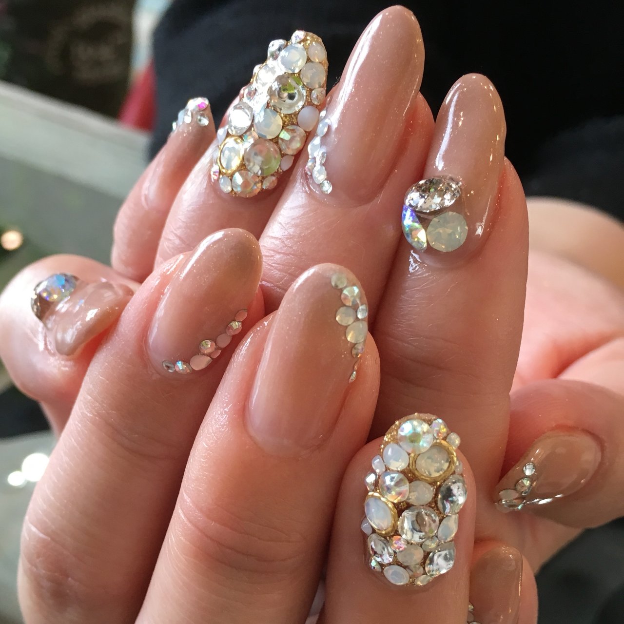 ハンド ビジュー ミディアム グレージュ ジェル 宮城県 石巻 ロージーネイル Rosy Nail Pupuu Rosyのネイル デザイン No ネイルブック