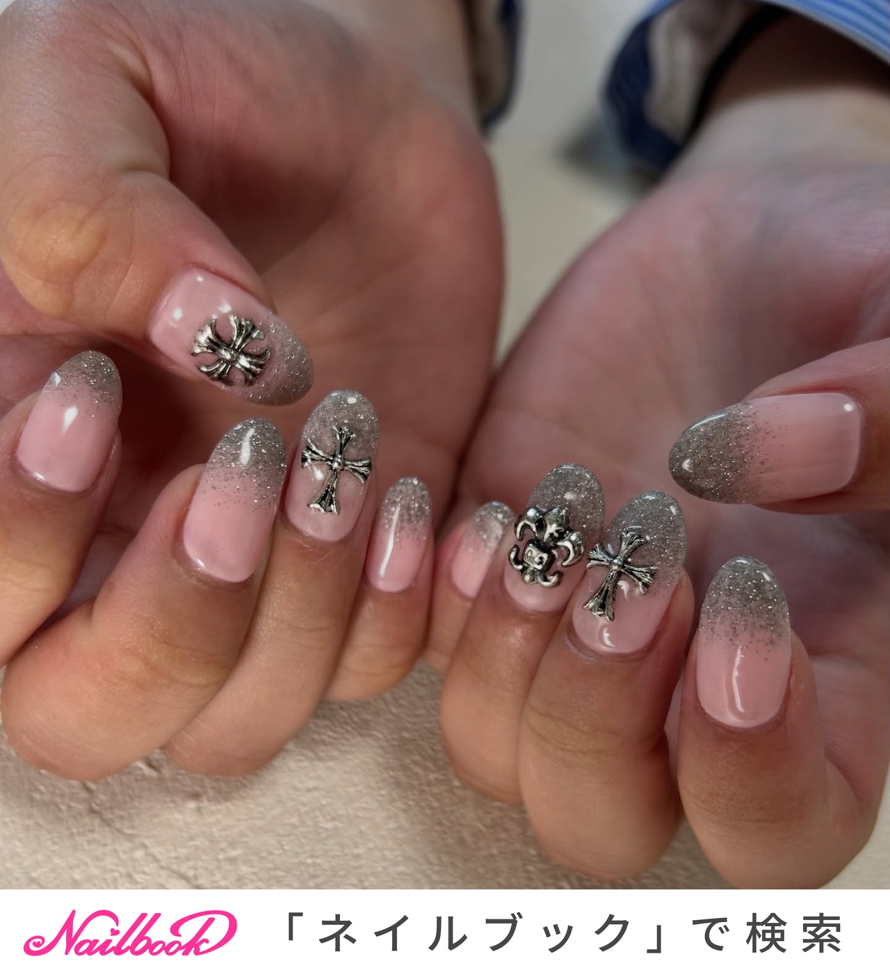 ブルー ラメ クロムハーツネイルパーツ 12個 ショート/#クロムハーツネイルのネイルデザイン｜ネイルブック