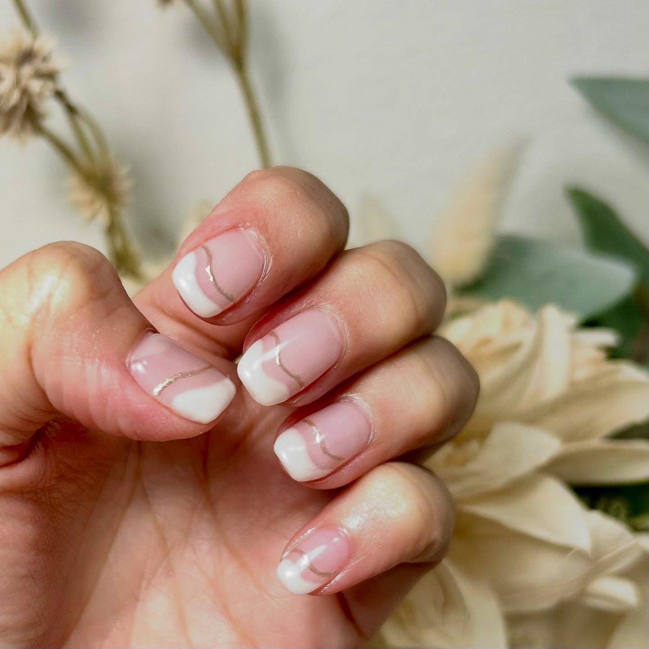 ネイルンページ ふじい🥀痛ネイル | お客様オーダー 🐝☀️ 🥀120分コース #春