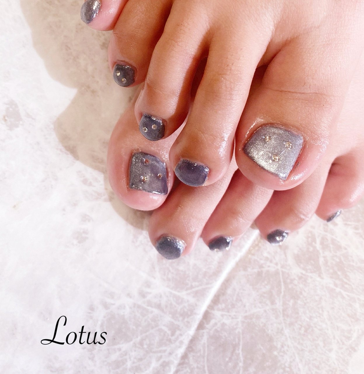 ネイビー×マグネット フット ペディキュア 初夏 夏 ブルー ホワイト 秋