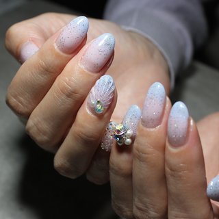 ネイルチップ グラデ ワンホン リボン ビジュー ピクシー 2025年秋