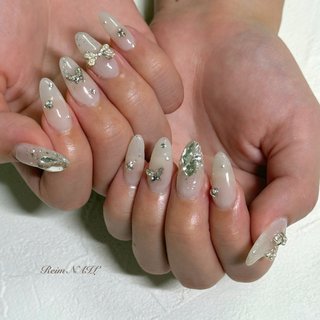 ネイルチップ ワンホン リボン ビジュー 埋め尽くし 可愛いリボン×ワンホンネイルのデートスタイル | TikTok