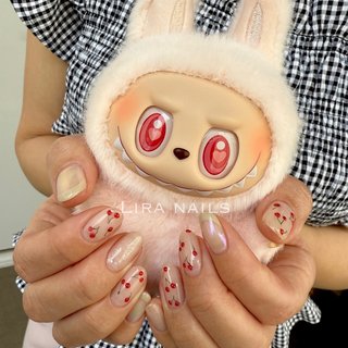 popmartのネイルデザイン｜ネイルブック