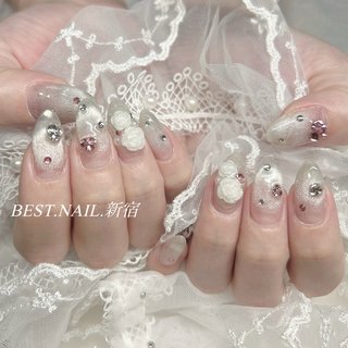 👑BESTNAIL 新宿👑 

＊ご希望のカラーのジェルやパーツの在庫がない場合はお近いものでのご案内になります。

ソフトジェルオフ無料✨
(スカルプ・長さ出しオフ1本¥200)

※3D.痛ネイル.キャラクター不可
※有料パーツ¥400〜
※ピクシー1本¥700
※シュガー1本¥300
※埋め尽くし1本¥500
※ロング料金有

お席での嬉しいサービス
Netflix見放題/お水/充電器/Wi-Fi

営業時間 business hours
12:00-21:00
.
169-0072
東京都新宿区大久保1-12-3 4F
1-12-3 Okubo, Shinjuku-ku, Tokyo 4F

.

.


☆〜☆〜☆〜☆〜☆〜☆〜☆〜☆〜☆
ネイリスト募集中
《条件》
ネイルサロン勤務経験者優遇
ネイル検定2級検定を受けた事がある方
ジェル検定初級以上
ネイル.オシャレが大好きな方
・
《雇用形態》
業務委託
アルバイト
交通費支給
サロン未経験可
エプロン支給
・
《シフト制》
完全希望休制の為
祝日、年末年始、繁忙期...
強制出勤日はございません。
好きな日にお休みが取れます！
自由にシフトが組める為
働きやすい環境になっています。
給与、勤務日数
経歴や技術によりご相談可能です可🙆🏻‍♀️


.
.
.
.
#7月 #7月ネイル #8月 #8月ネイル #9月 #9月ネイル #30代ネイル #40代ネイル #50代ネイル #60代ネイル #70代ネイル #学生ネイル 
 #誕生日ネイル #シンプル #大人可愛いネイル #大人可愛い #卒業式ネイル #卒業式ママネイル #韓国ネイル #前撮りネイル #卒業式 #入学式 #春 #夏 #秋 #夏ネイル #春ネイル #秋ネイル #かっこいい #最新ネイル #ギャル #ギャルネイル #ビジュー #推し活 #推しネイル #ラメ #ラメグラデーション #夏ネイルデザイン #夏ネイル2025 #夏デザイン #夏カラー #夏色ネイル #夏祭り 
#新宿ネイル #新宿ネイルサロン #新大久保ネイル #新大久保ネイルサロン #海 #海ネイル #夏 #オールシーズン #海 #浴衣 #ハンド #ギャル #ビジュー #ラメ #キラキラ #韓国 #ホワイト #ジェルネイル #お客様 #BESTNAIL.新宿 #ネイルブック