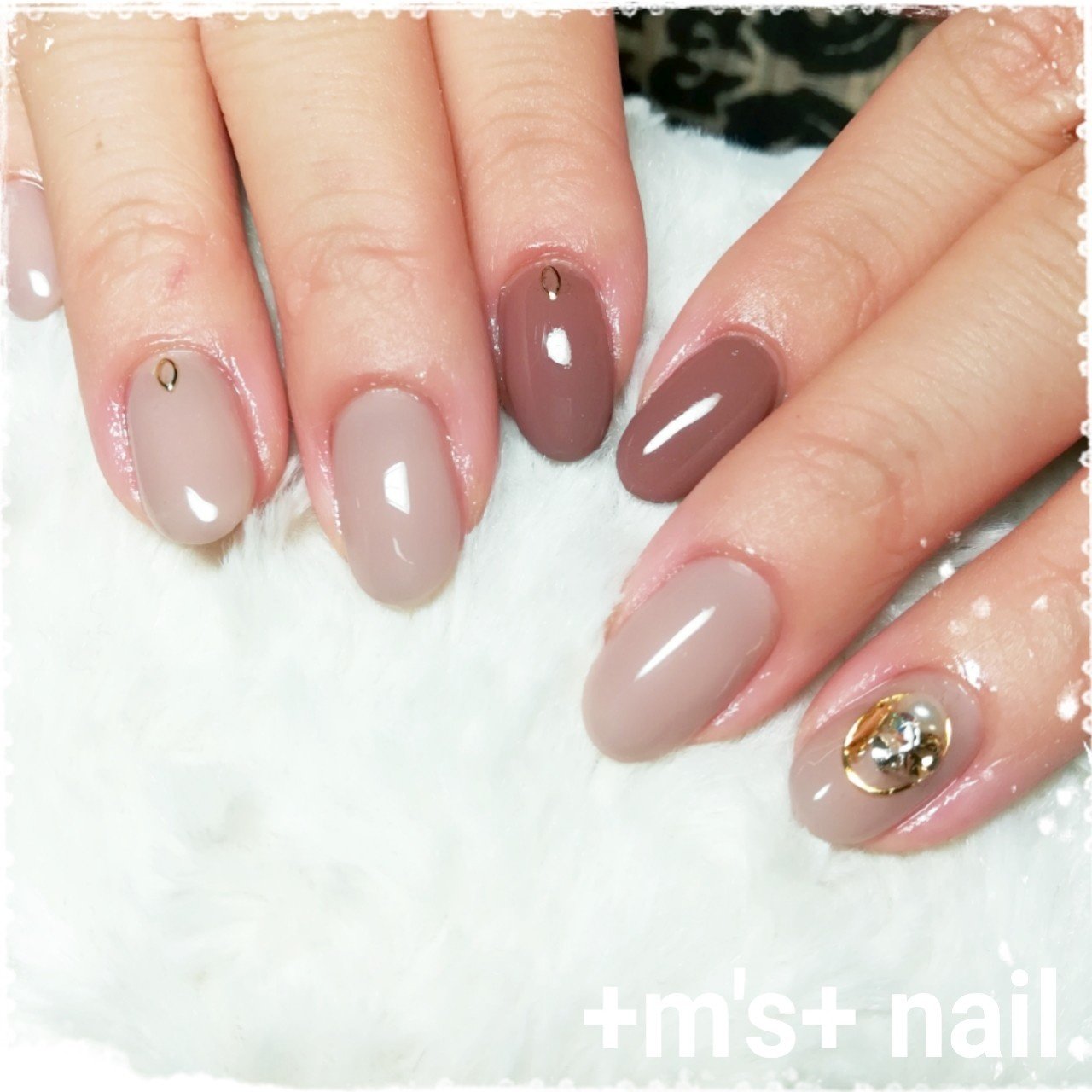 秋 冬 オフィス デート シンプル M S Nailのネイルデザイン No ネイルブック