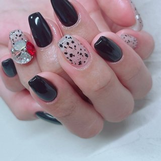 ネイルチップ ダルメシアン 黒 赤 ちゅるん カラー変更 オーダーネイル