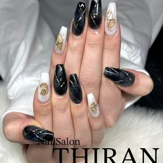 d.i.a.スカルデザイン ベアトップ ブラック/ゴールド ブラック/ゴールド/#スカルプのネイルデザイン｜ネイルブック