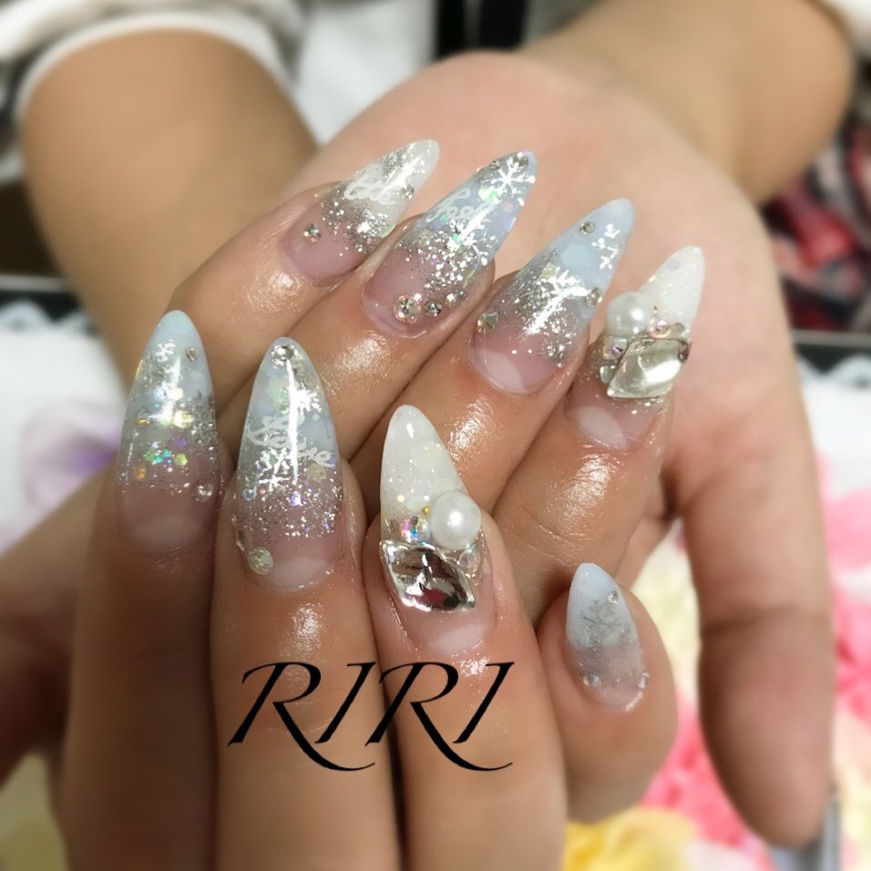 冬 クリスマス デート ハンド グラデーション Ririnailのネイルデザイン No ネイルブック