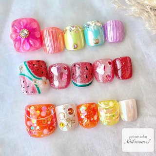 トロピカル/ネイルチップのネイルデザイン｜ネイルブック