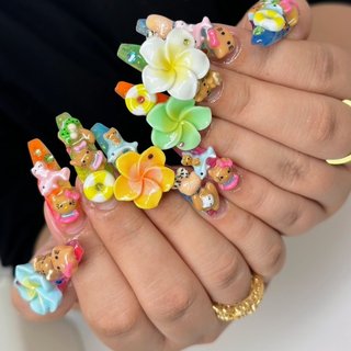 ガングロキティのネイルデザイン｜ネイルブック